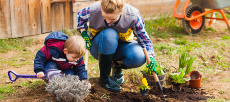 Best Indoor and Outdoor Play Activities for Children
