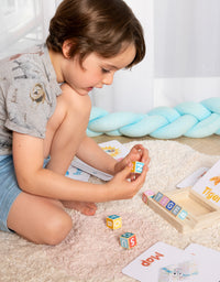 Spelling Game for Kids, Montessori Educational Toy for 3+ Year Old Pre-K Toddler Includes 8 Wooden Blocks and Illustrated Cards, Alphabet Learning Toy Boosts Brain Development, Hand-Eye Coordination